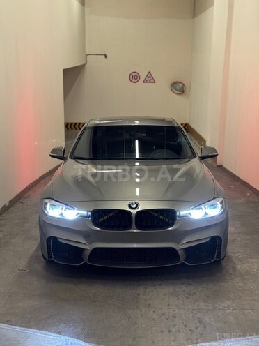 BMW 330-1