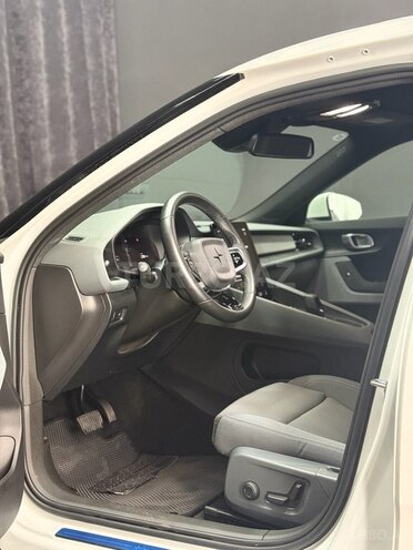 Polestar 2-8