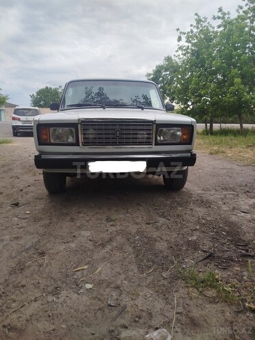 LADA (VAZ) 2107-1