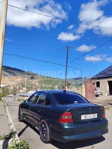 Opel Vectra-6