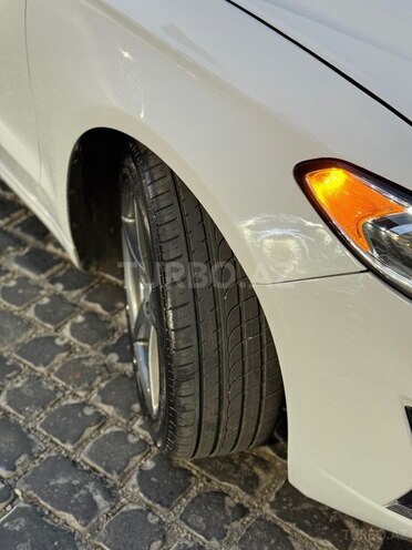 Ford Fusion (North America)-15