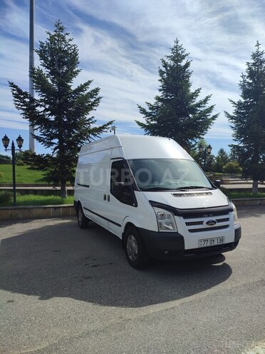 Ford Transit-1