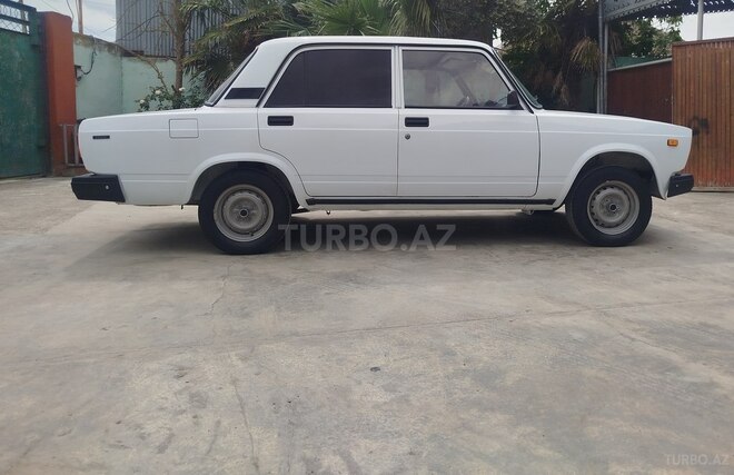LADA (VAZ) 2107-8