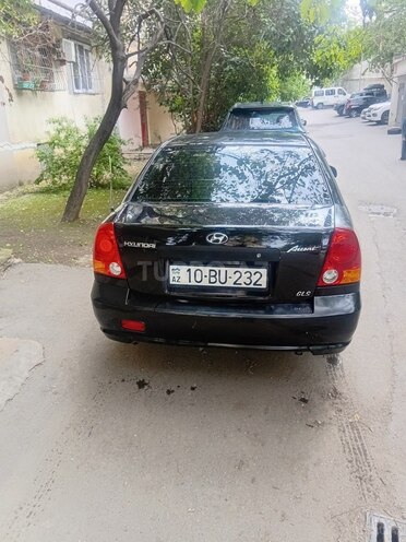 Hyundai Accent-5