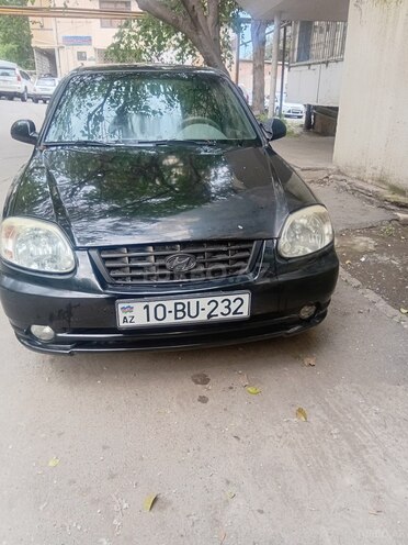 Hyundai Accent-1