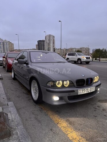 BMW 523-5