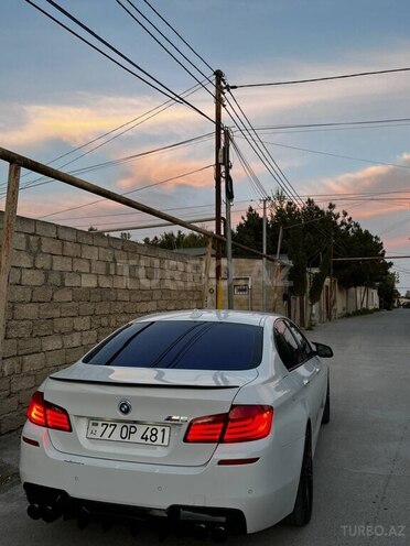 BMW 528-2