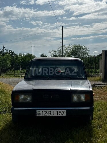LADA (VAZ) 2107-1