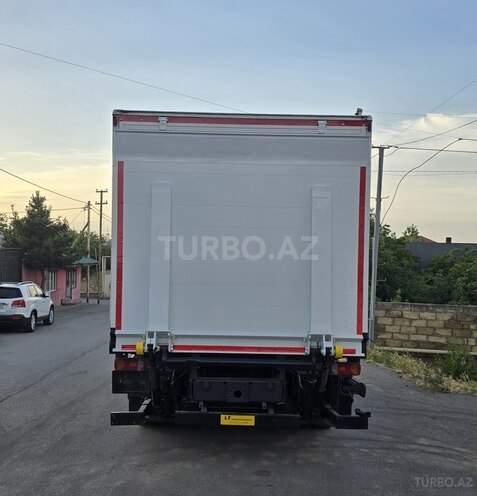 Mercedes Atego 818-2