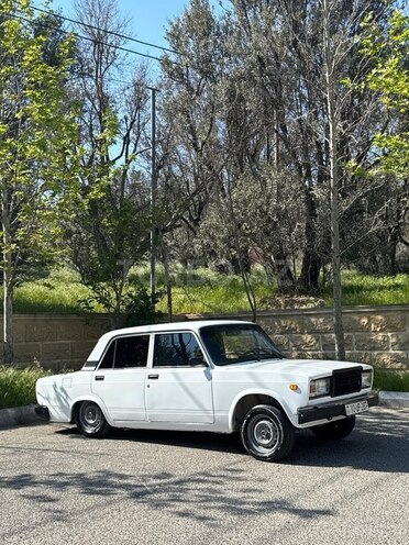 LADA (VAZ) 2107-4