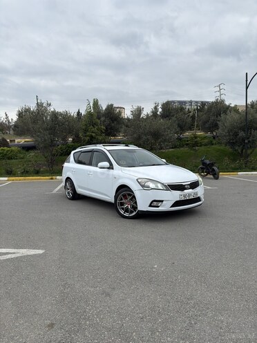 Kia  2010, 380,000 km - 1.6 l - Bakı