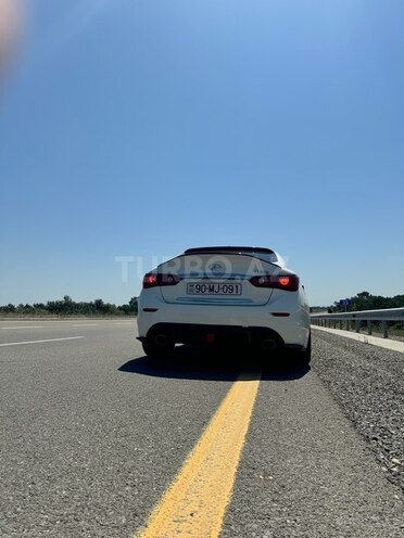 Infiniti Q50-6