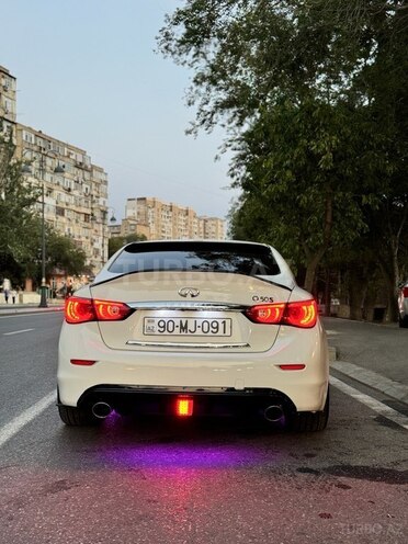 Infiniti Q50-2