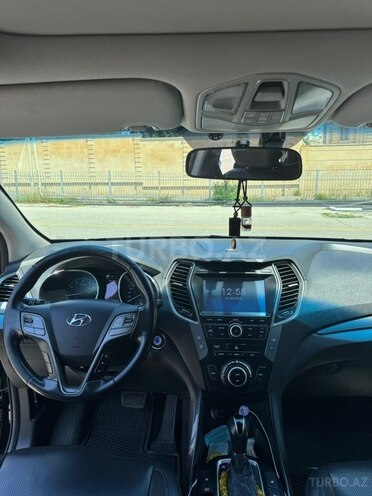 Hyundai Santa Fe-12