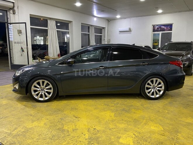 Hyundai i40-6
