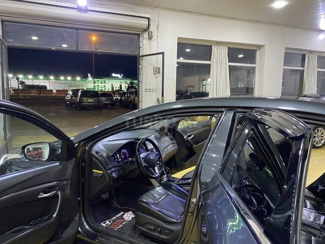 Hyundai i40-13