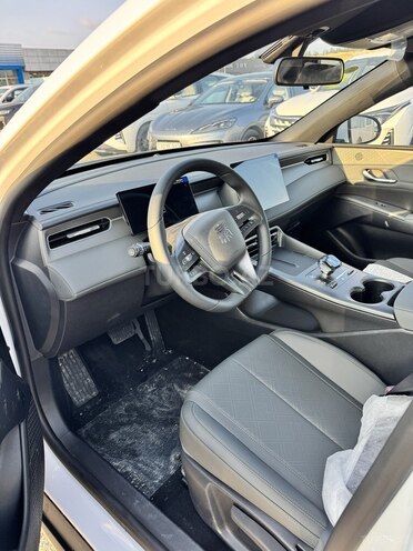BYD Qin Plus-8