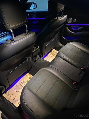 Mercedes E 300 e-3