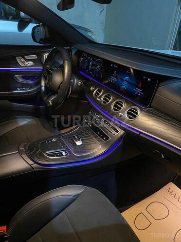 Mercedes E 300 e-6