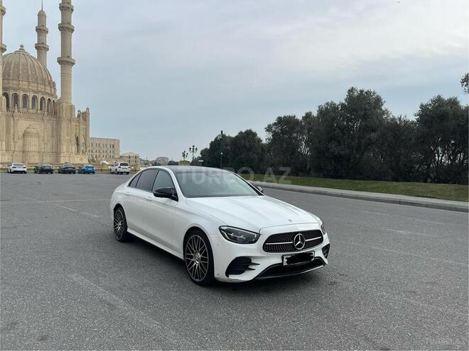 Mercedes E 300 e-10