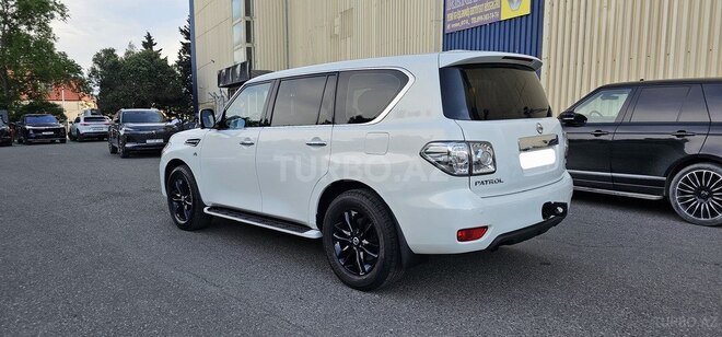 Nissan Patrol 2013, 232,000 km - 5.6 l - Bakı