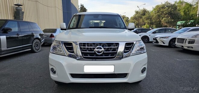 Nissan Patrol 2013, 232,000 km - 5.6 l - Bakı