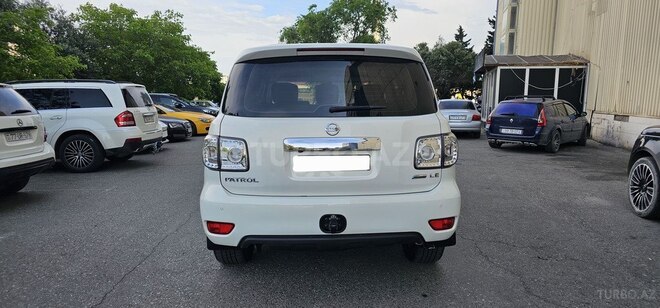 Nissan Patrol 2013, 232,000 km - 5.6 l - Bakı