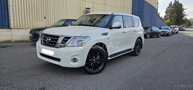 Nissan Patrol 2013, 232,000 km - 5.6 l - Bakı
