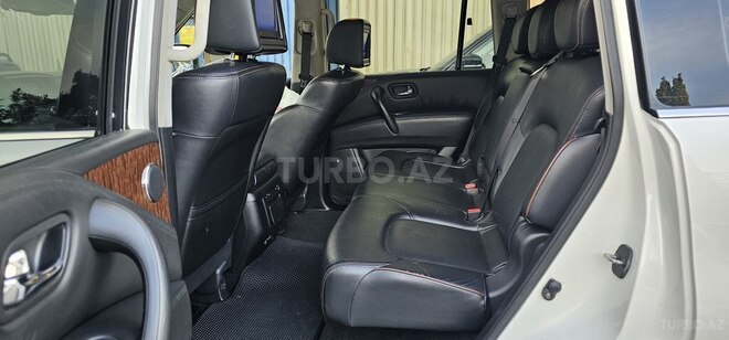 Nissan Patrol 2013, 232,000 km - 5.6 l - Bakı