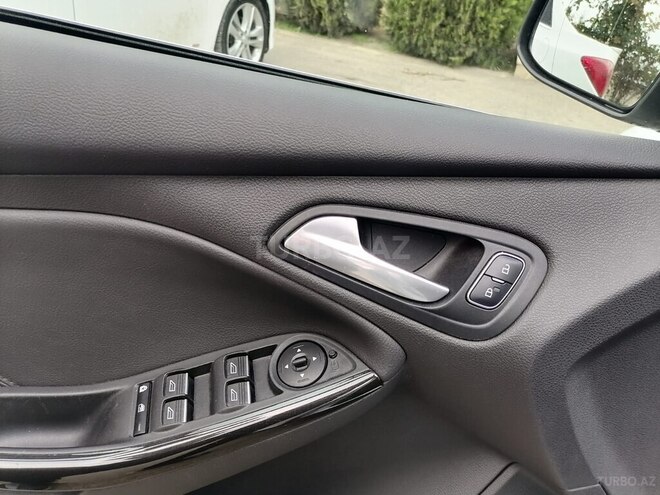 Ford Focus-6