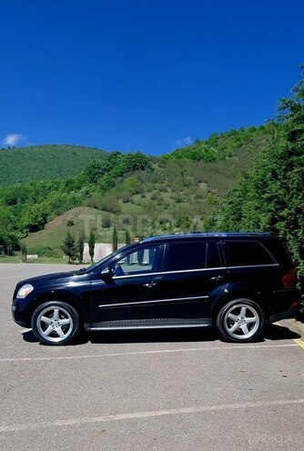 Mercedes GL 550 4MATIC-5