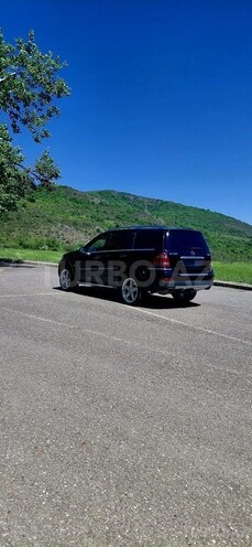Mercedes GL 550 4MATIC-3