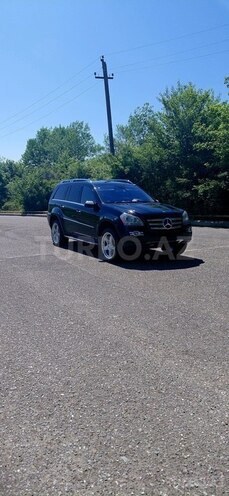 Mercedes GL 550 4MATIC-1