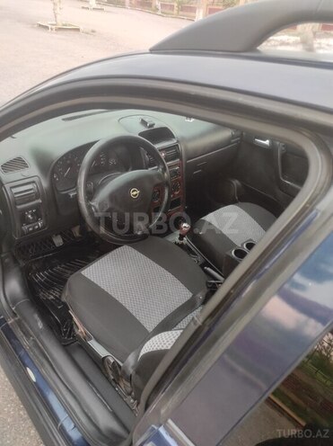 Opel Astra-9