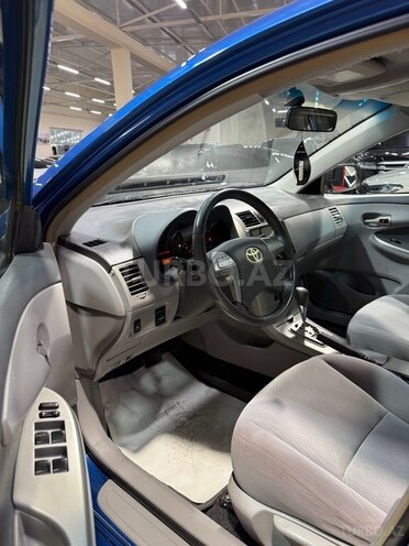 Toyota Corolla-14