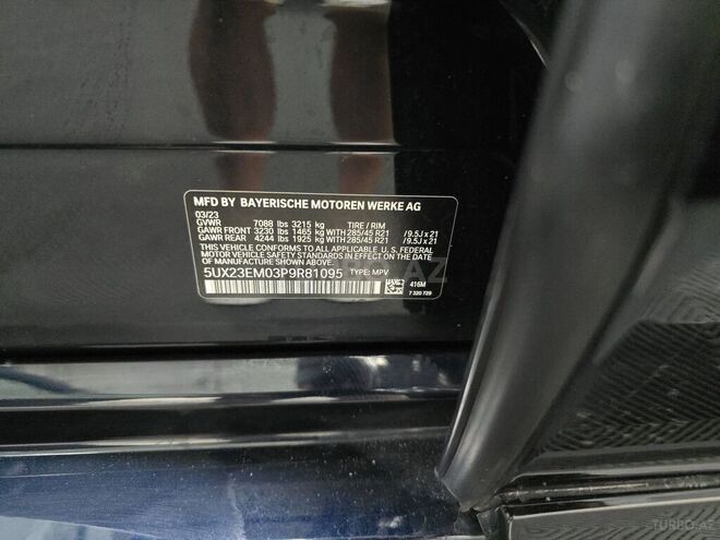 BMW X7-13