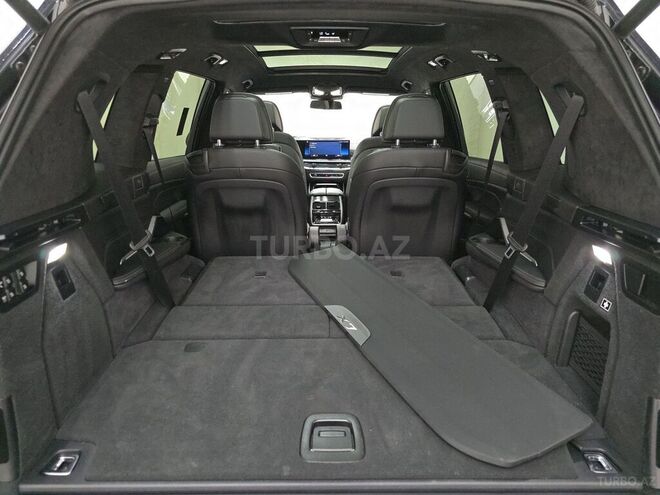 BMW X7-11