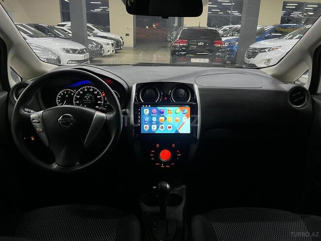Nissan Note-7