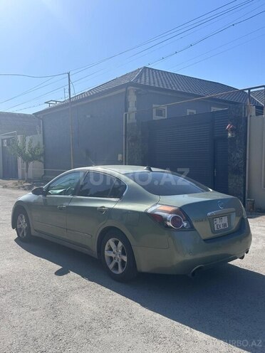 Nissan Altima-6