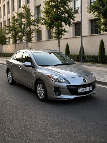 Mazda 3-1