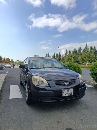 Kia Rio-1