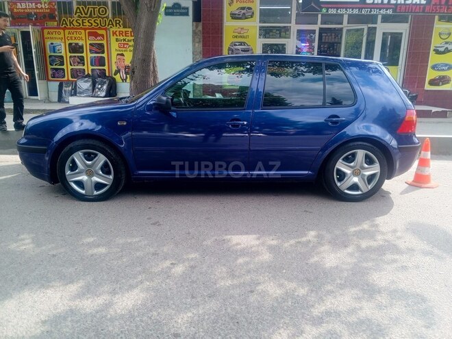 Volkswagen Golf-5