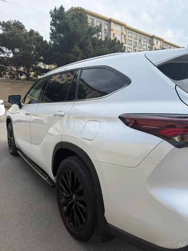 Toyota Highlander-7