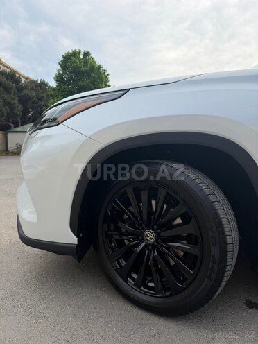 Toyota Highlander-10