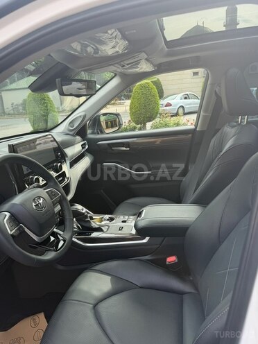 Toyota Highlander-15