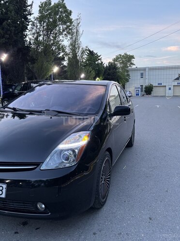 Toyota Prius-5