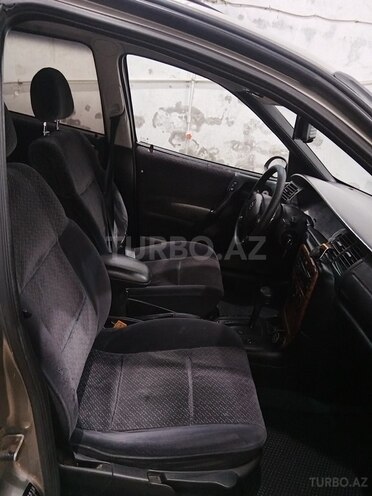 Opel Vectra-6