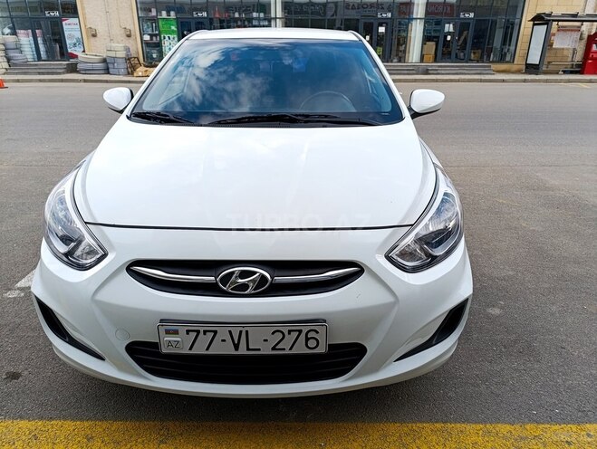 Hyundai Accent-1