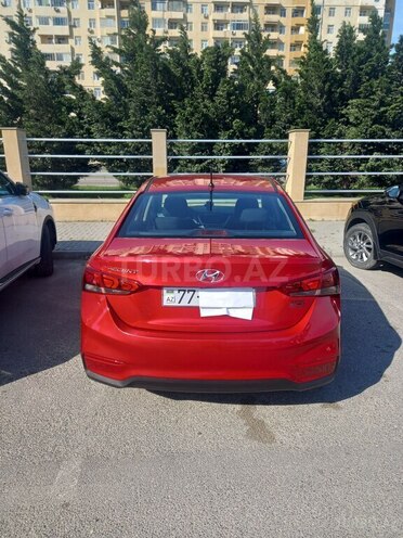 Hyundai Accent-10