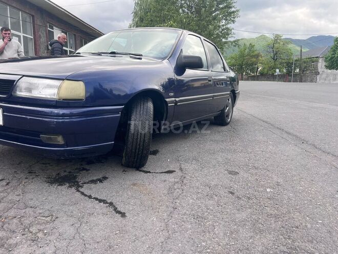 Opel Vectra-5